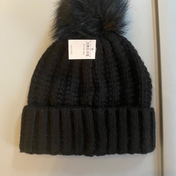 American Eagle Ribbed Pom Beanie | Poshmark